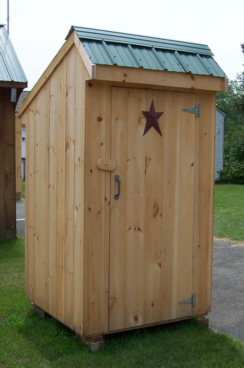 4 x 4 Salt Box Outhouse